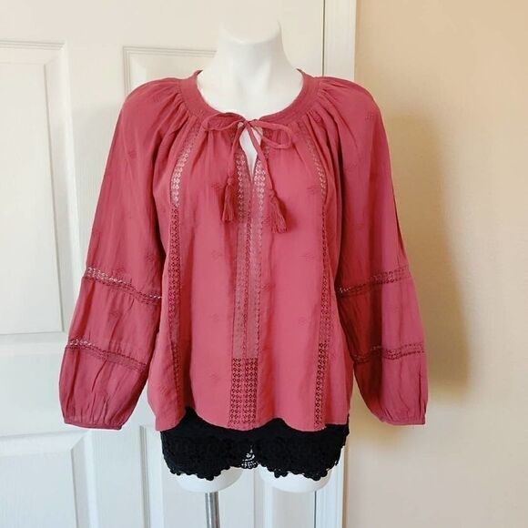 American Eagle Outfitters Tops - American Eagle Outfitters lace inset boho top sz M